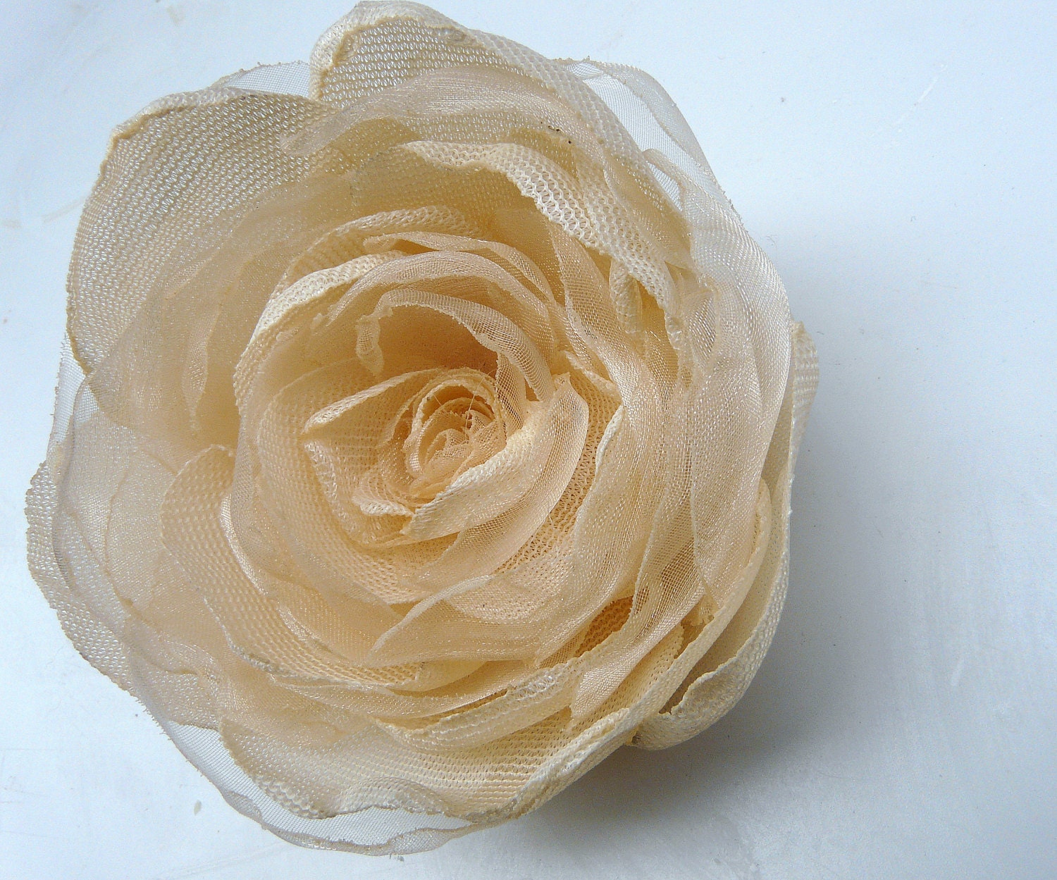 Ethereal Champagne Bridal Flower, Creme Brulee Wedding Headpiece, Ecru Hair Clip