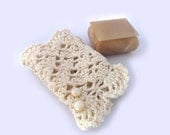 Wedding crochet fingerless mittens. Handmade in italian cotton. Lace gloves, romantic and light gift. Spring, natural accessory for woman