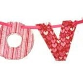 Love fabric banner/photo prop/Valentines' day/party banner/birthday/party/girl party/bunting/pennant banner/party decoration