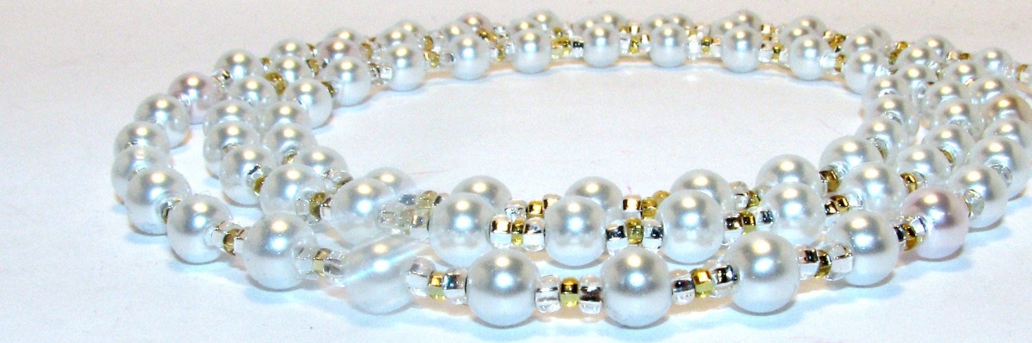 White Glass Pearl Clear Gold Seed Beaded Eyeglass Chain Office Id Badge Lanyard Eyeglasses Holder Keys Name Tag Necklace Teachers and Nurses