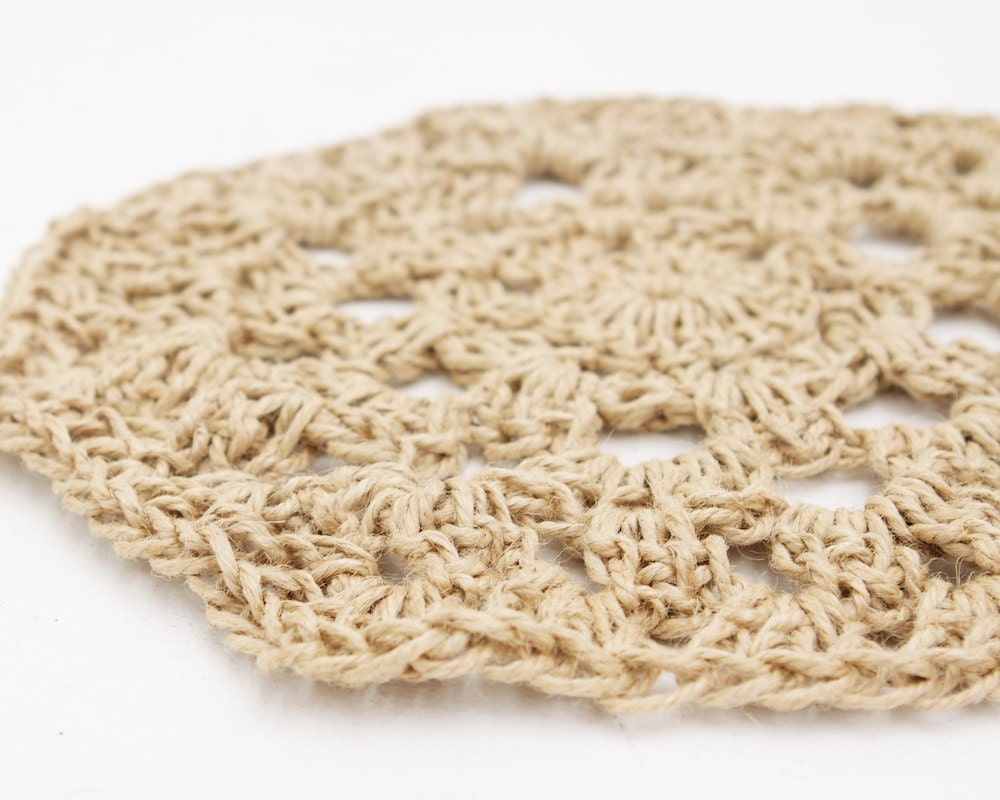 Chunky crocheted table centre piece in thick natural jute