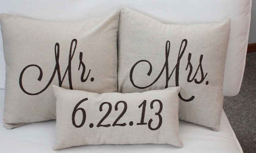 Mr. & Mrs. Custom Pillow Cover with Wedding Date --100% Linen Pillow-- Wedding Decor -- Wedding Gift -- Personalized Pillow- shabby chic - SoVintageChic