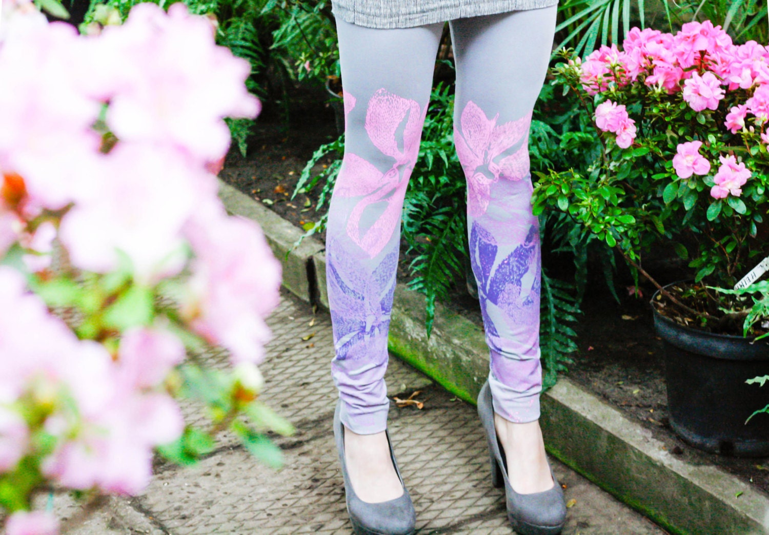 Light gray and pink print  adult leggings