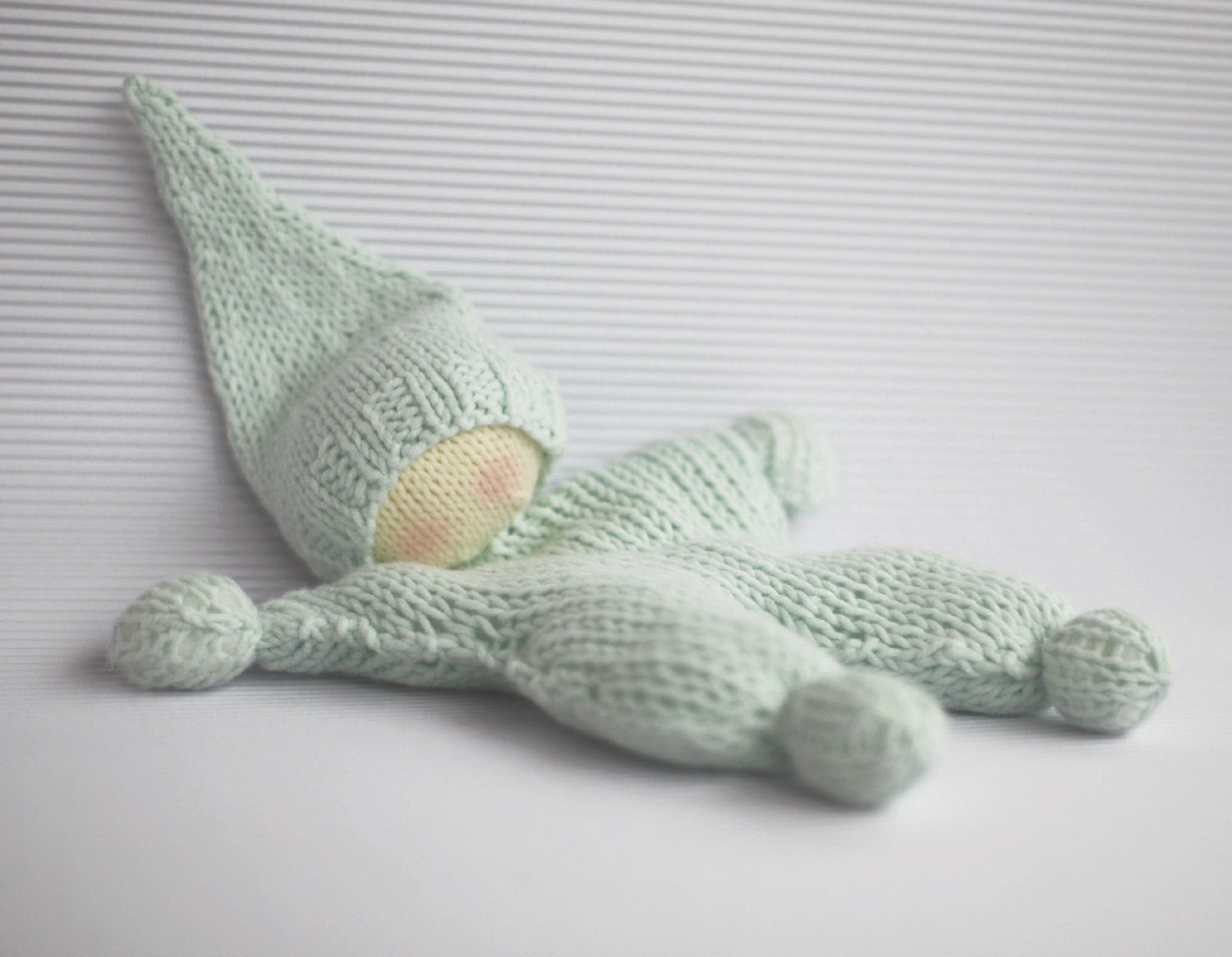 Waldorf knitted  doll for small babies - pdf knitting pattern