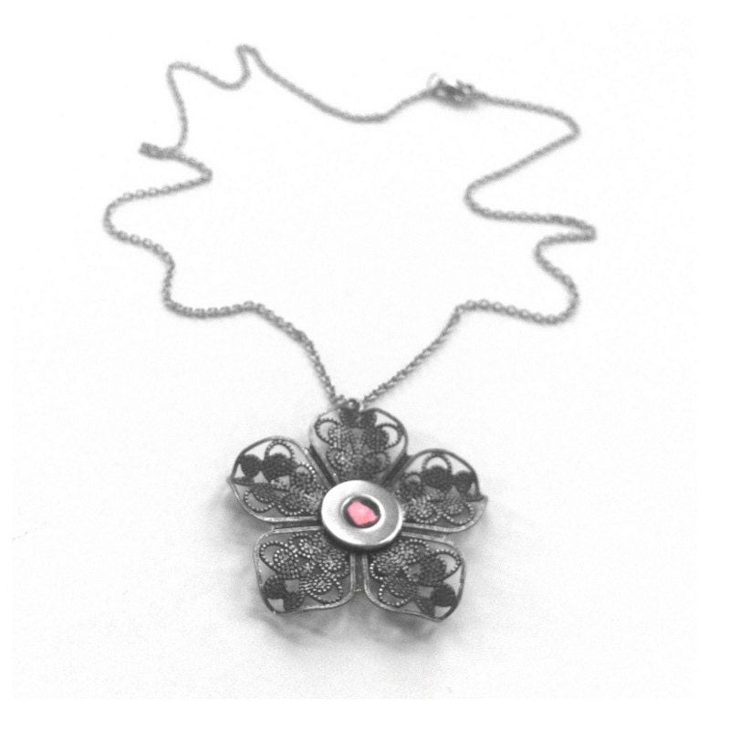 Silver and Pink Necklace, Teen Jewelry, Silver Flower Jewelry, Cute Necklace, Modern Flower Necklace, Silver and Pink, Stainless Steel Chain