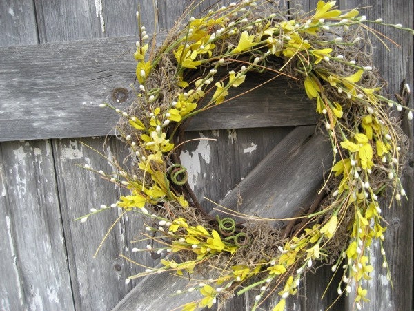 Spring wreath - Forsythia on Grapevine wreath - Rustic wreath - Country wreath - Primitive Wreath - Yellow Wreath - Wreath for door