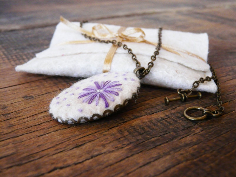 Felt Embroidered Necklace Pendant Rustic Purple Daisy
