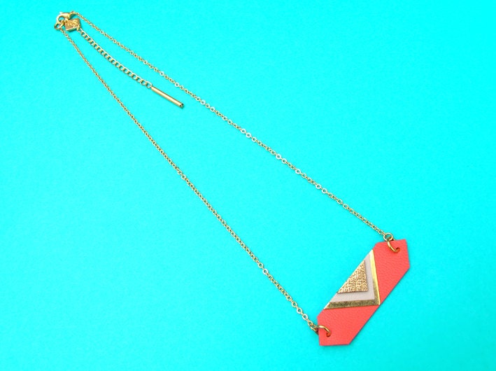 Collier ras de cou Louvre coral, exclusivité, bijou fantaisie style navajo neon