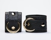 Leather Bondage Cuffs - Black Latigo - Embossed with Thorns - Brass Lead Ring - Ivy Motif