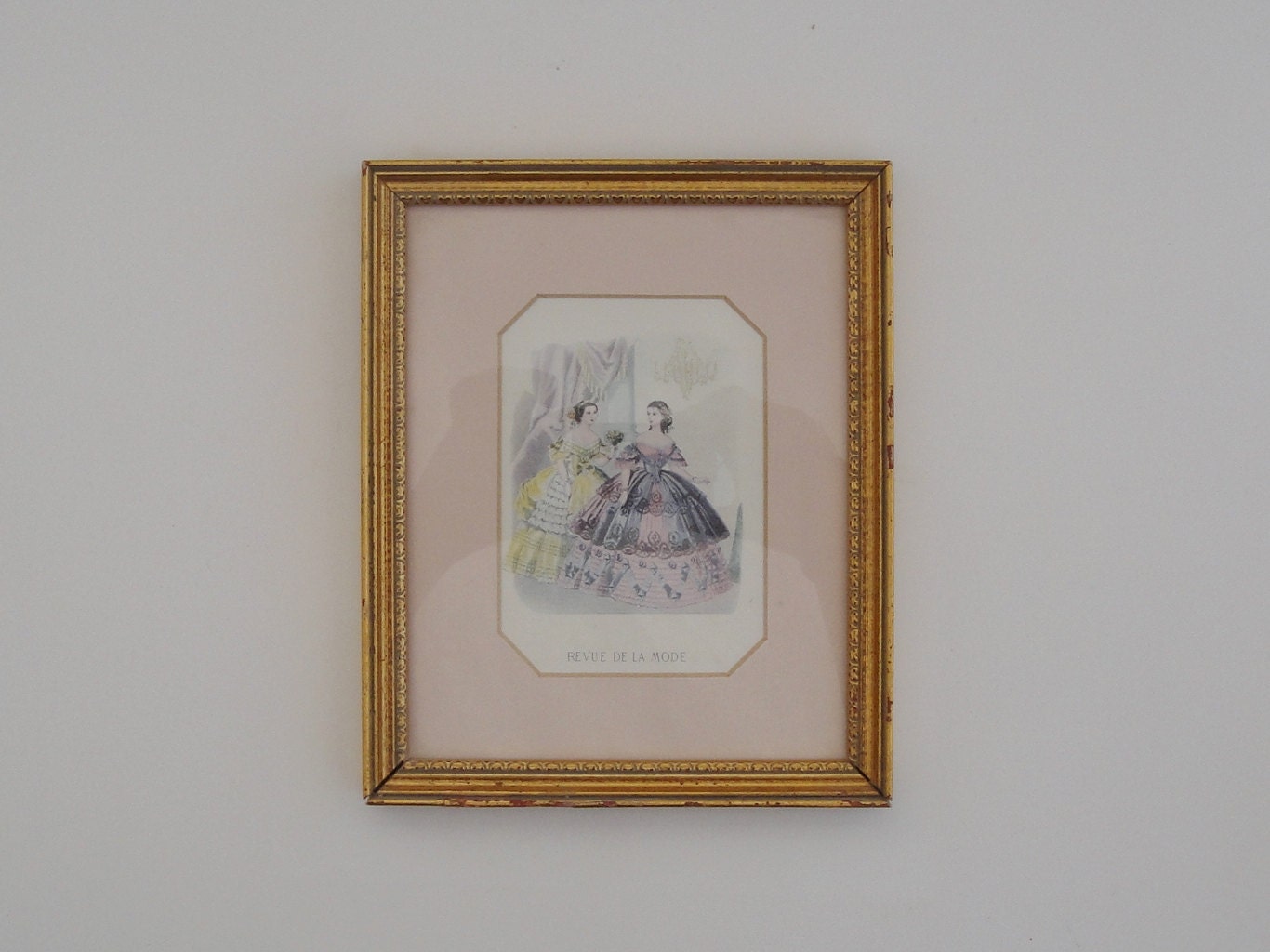 Lovely Victorian Ladies Framed Art By Fleck Bros. NYC, Wall Hanging, Revue De La Mode
