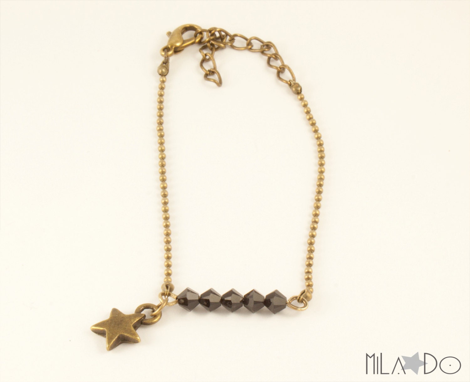 Eléa Bracelet - Swarovski bicone Crystal beaded bar brass star bracelet - Several colors - Friendship dainty bracelet - Modern & Minimalist