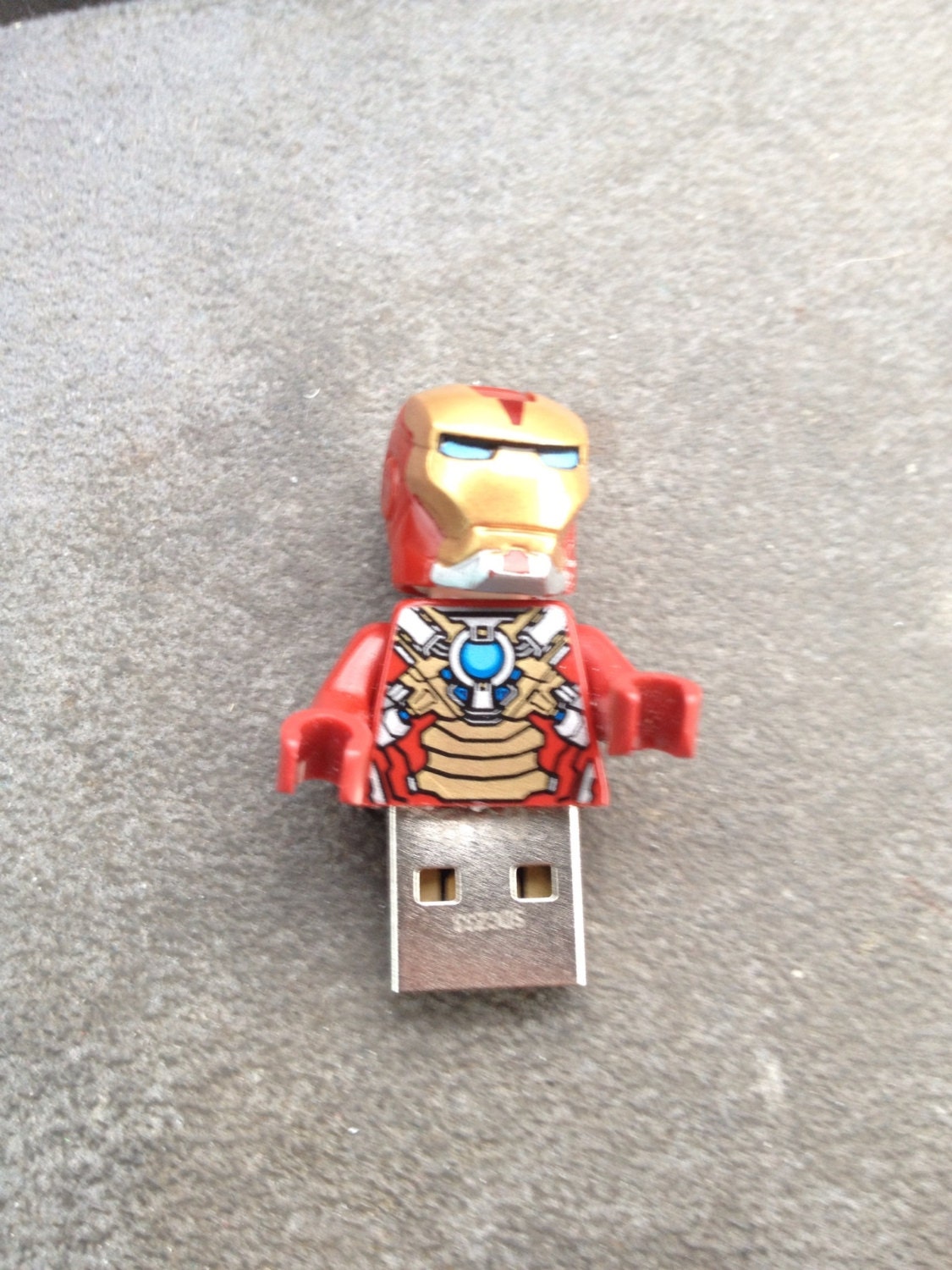 8GB USB Flash Drive in Original Lego Minifigure Iron Man