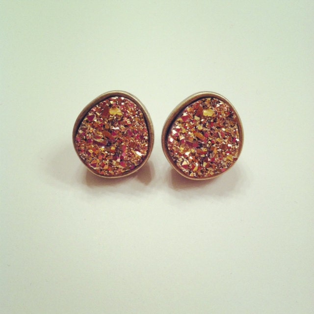 Geode post earrings, geode earrings, post earring, gold earrings, unique earrings, druzy earrings, agate earrings