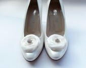 Ivory Chiffon Roses Shoe Clips