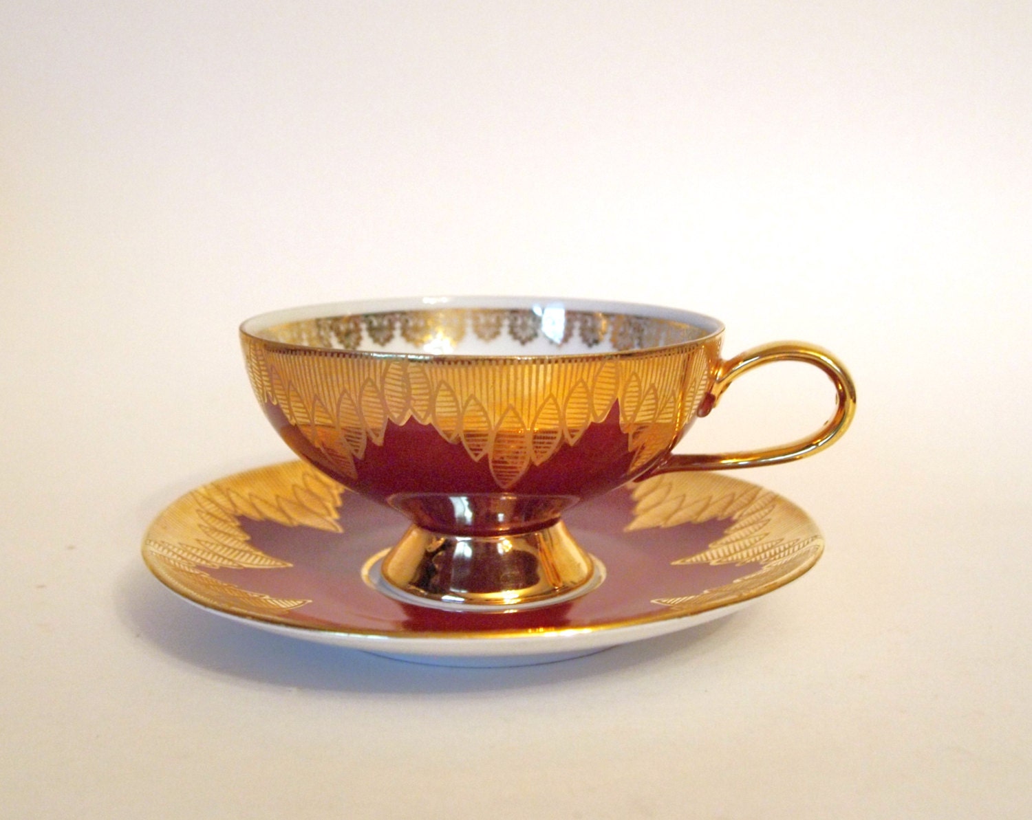 Vintage RW (Rudolf Wachter) Footed Teacup Burgundy with Heavy Gold - Bavaria Germany - Circa 1960's