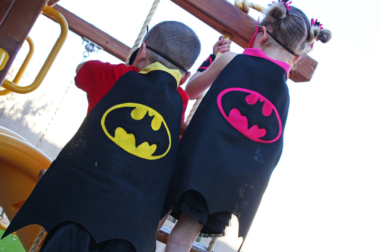 Batman Super Hero Cape / Halloween / Dress Up