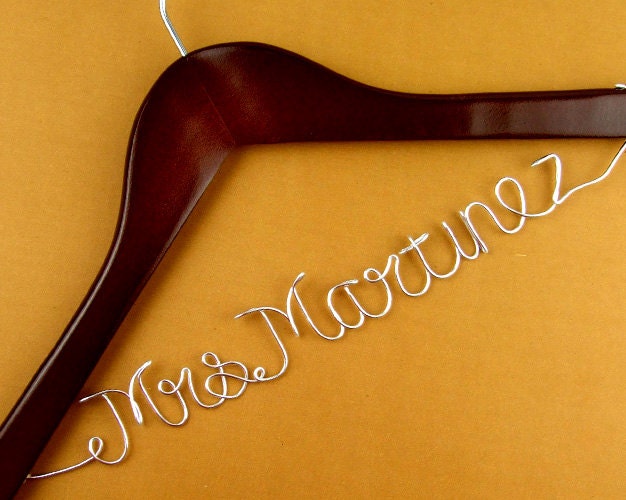 promotion, Single Line Wire Name Hanger, Custom Wedding Hanger, Personalized Bridal Hanger, Bridesmaids Name Hanger