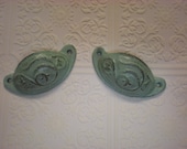 Seafoam Green/Vintage Dresser Knobs / Drawer Pulls/Drawer Knobs/Cottage Chic/Antique/Distressed /Cabinet Pulls/Drawer Knobs/Swirl design