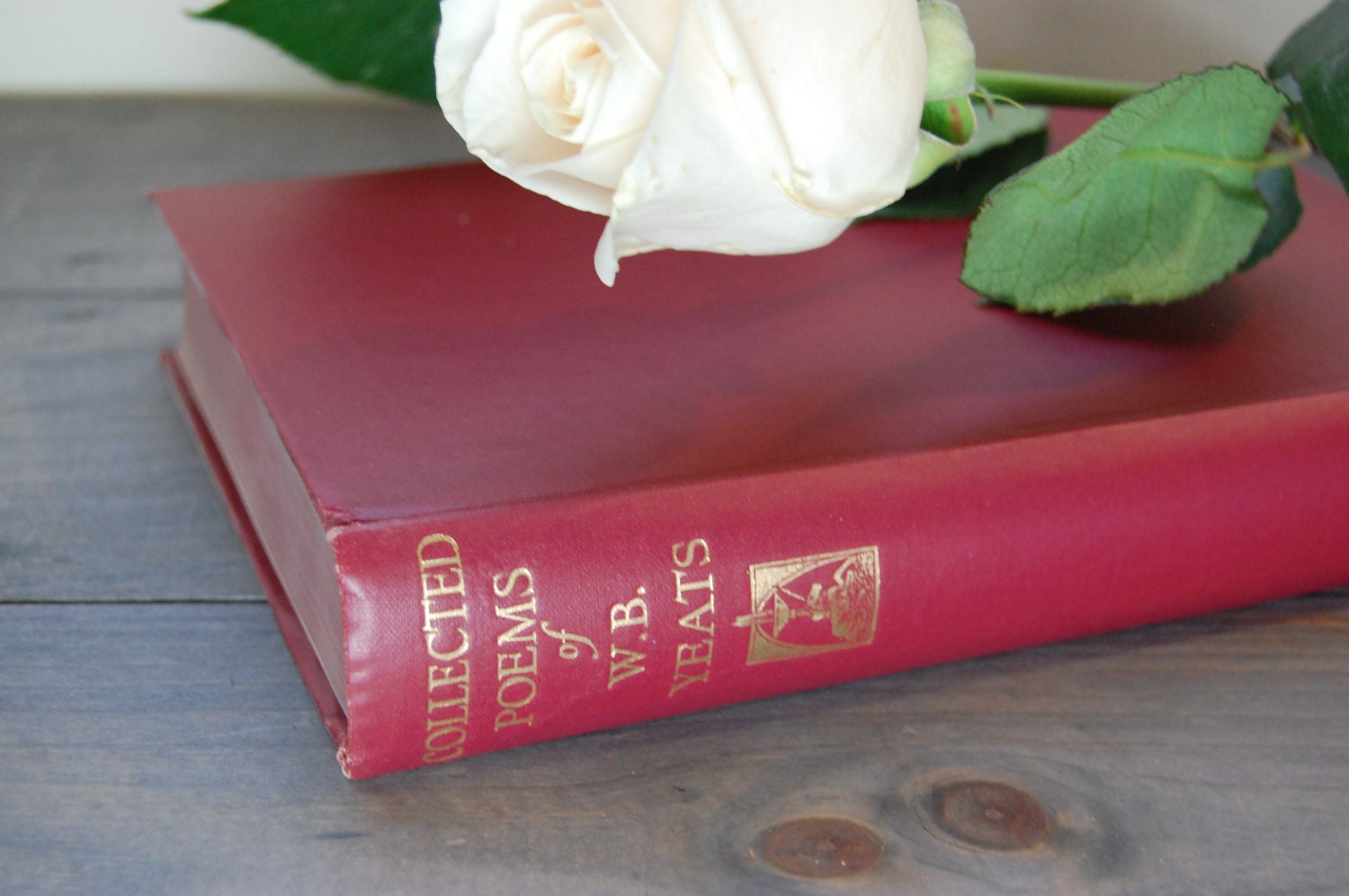 Collective Poems of WB Yeats Vintage Red Book Macmillan 1953