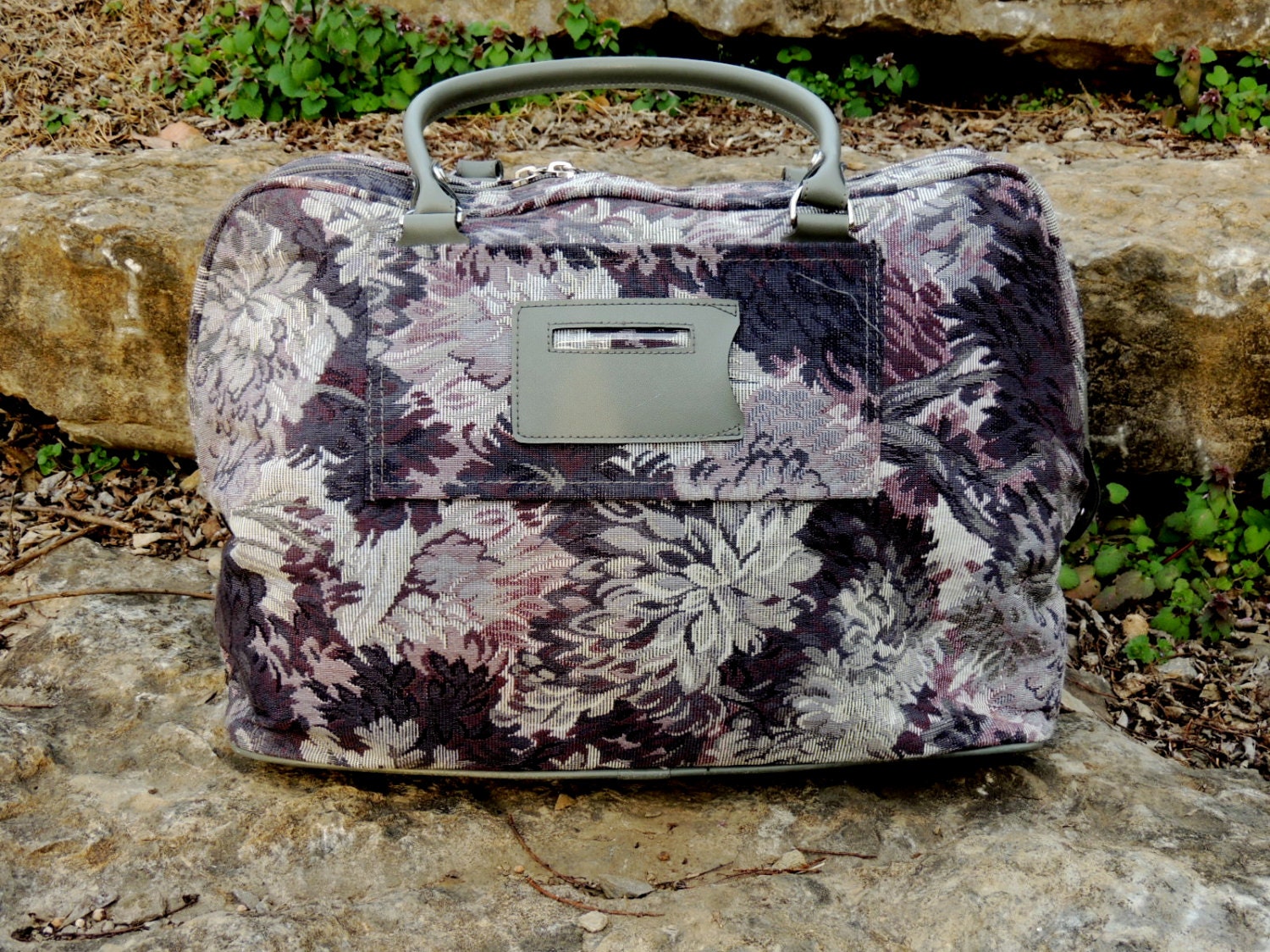 Gloria Vanderbilt Carry On // Made in Bangkok, Designed in USA