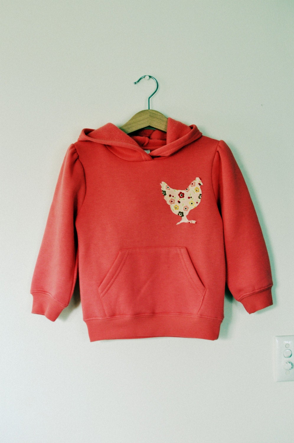 Henrietta the hen applique girls coral pink peach hooded top. age 3