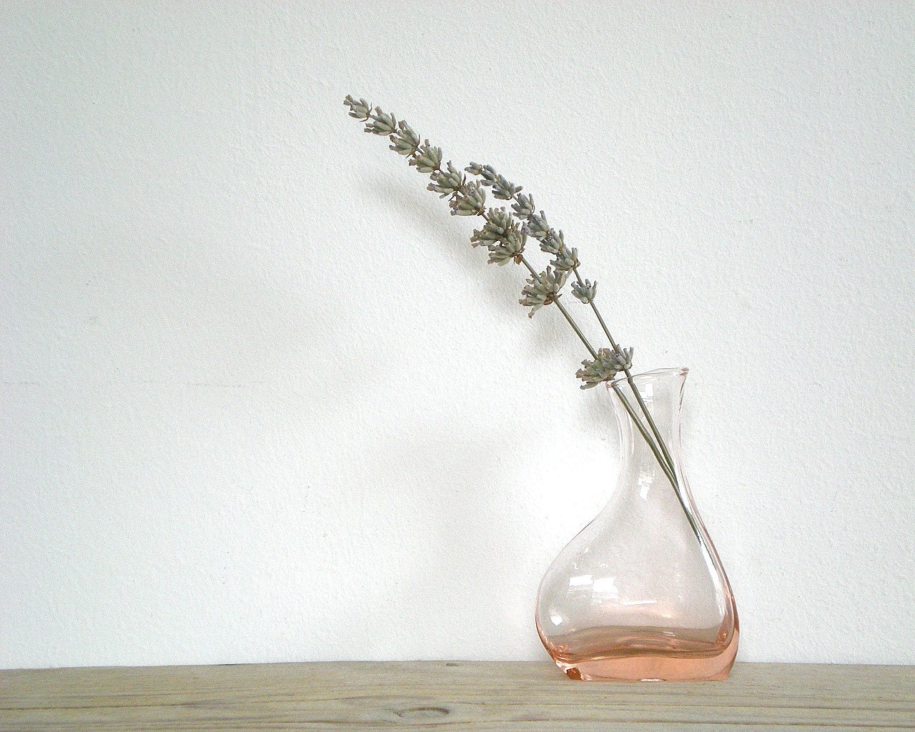VINTAGE glass vase, pink vase, glassware, flower vase, pink glass - viadeinavigli