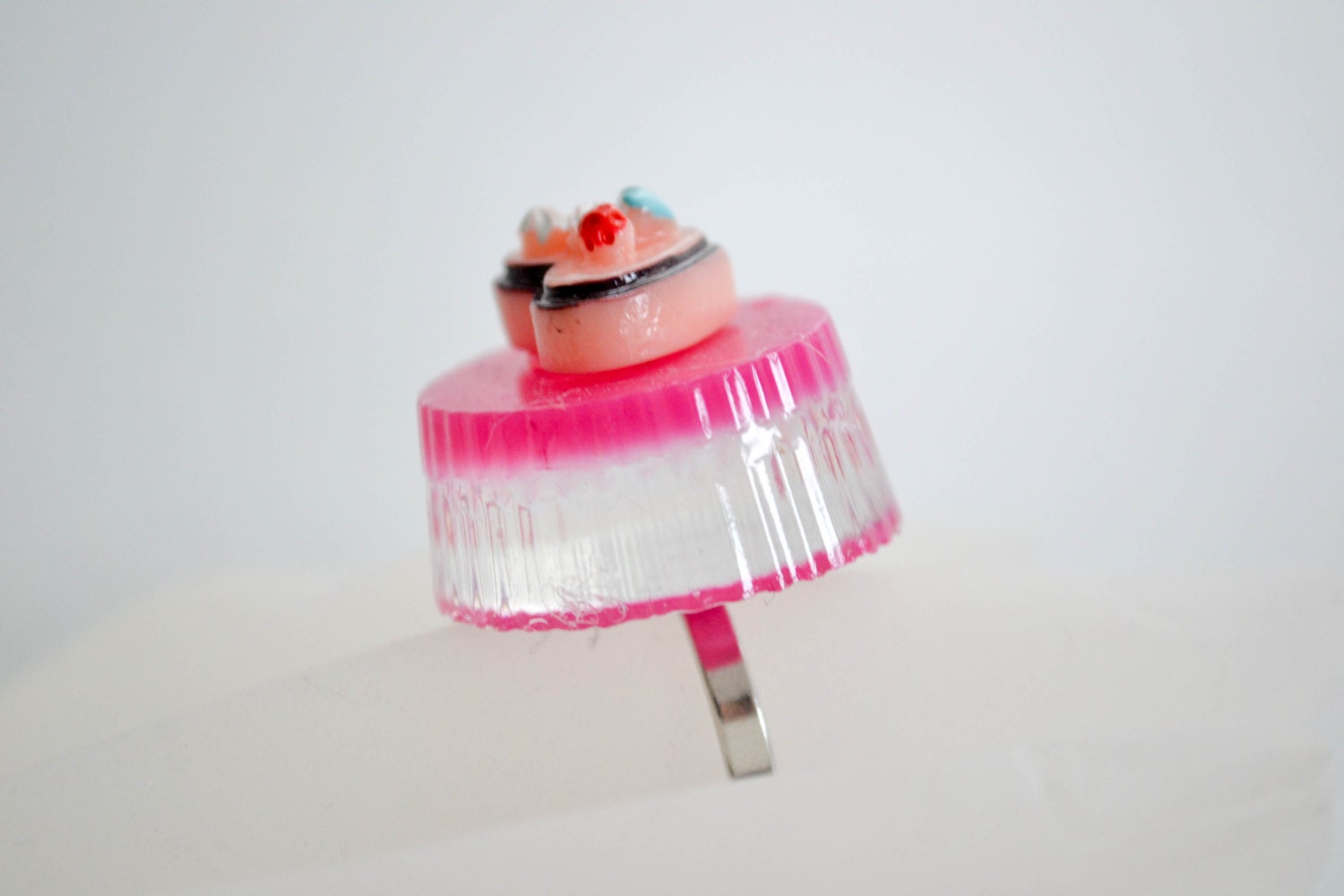 Cute pink resin cake ring