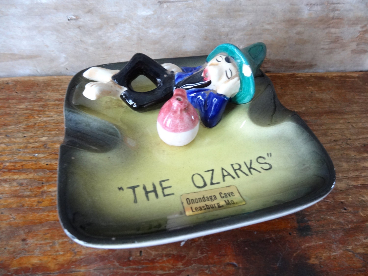 Vintage Retro Art Deco Ash Tray From The Ozards  1970's