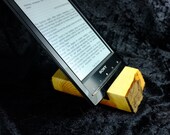 Wooden tablet stand (Nexus 7, Kindle, iPad Mini, iPhone, iPad)