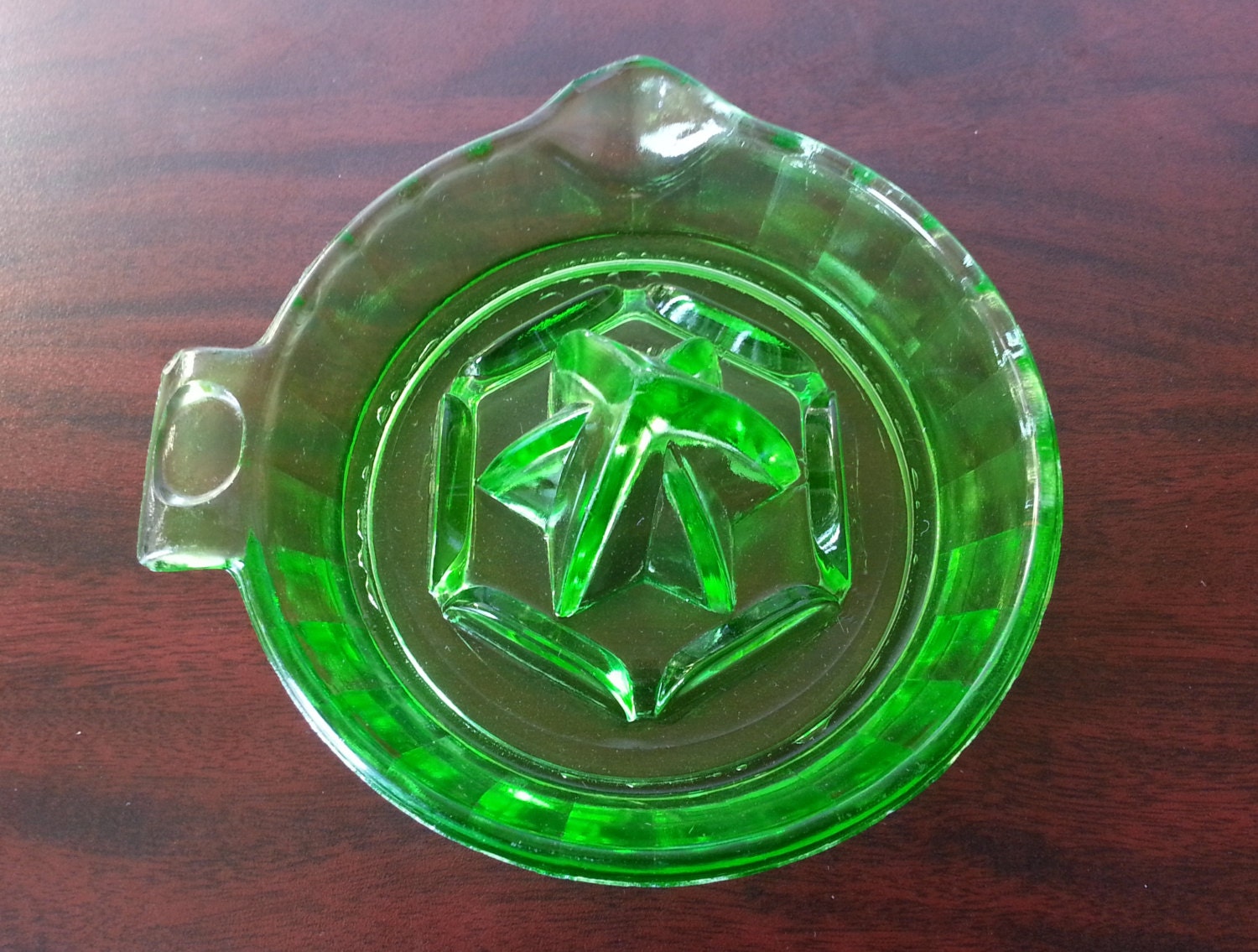 Vintage Hazel Atlas Green Depression Glass Juice Reamer