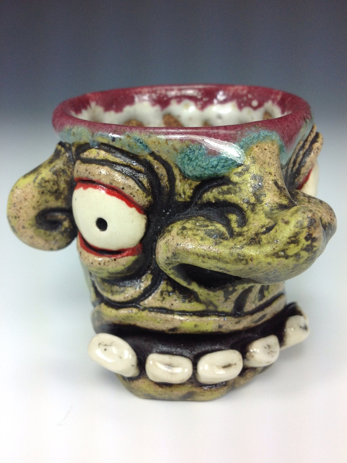 Monster alien face shot glass