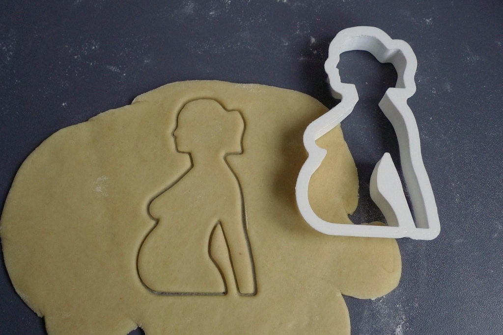 Cookie cutter pregnant lady