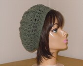 Crochet Chunky  Slouchy Beret - green -  hat  beanie  teens womens adult cap