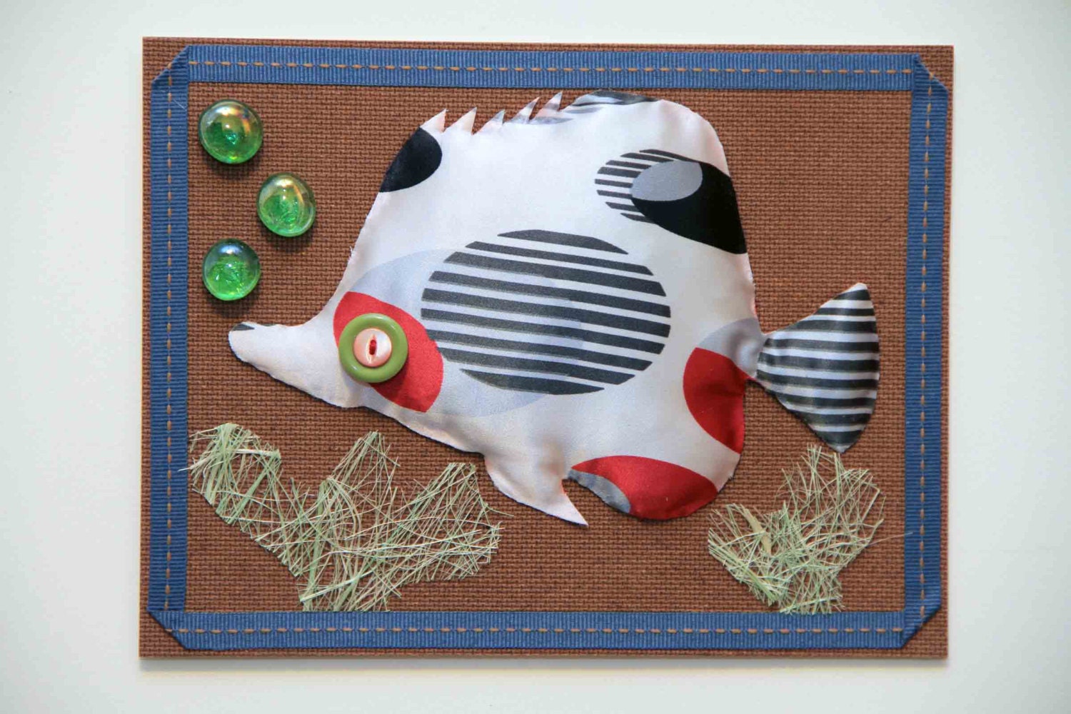Fabulous aquarium- fabric kids art handmade stuffed wall hanging 3D picture decor for children / new born nursery - Nautica style