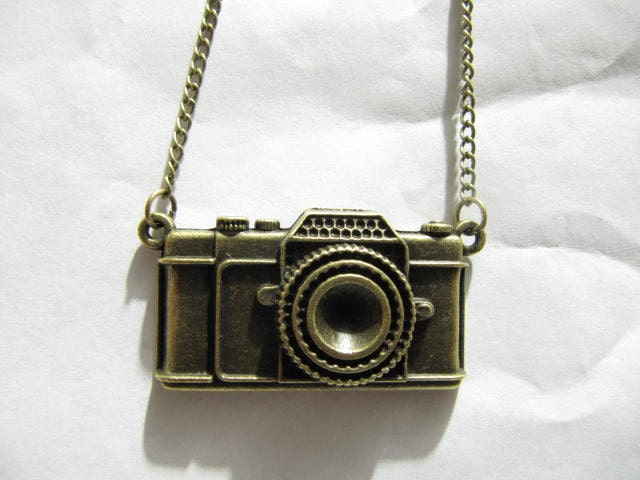 fashion necklace ,Camera Pendant Necklace, Camera Necklace, Photography Necklace, Photographer Necklace, Photography Jewelry