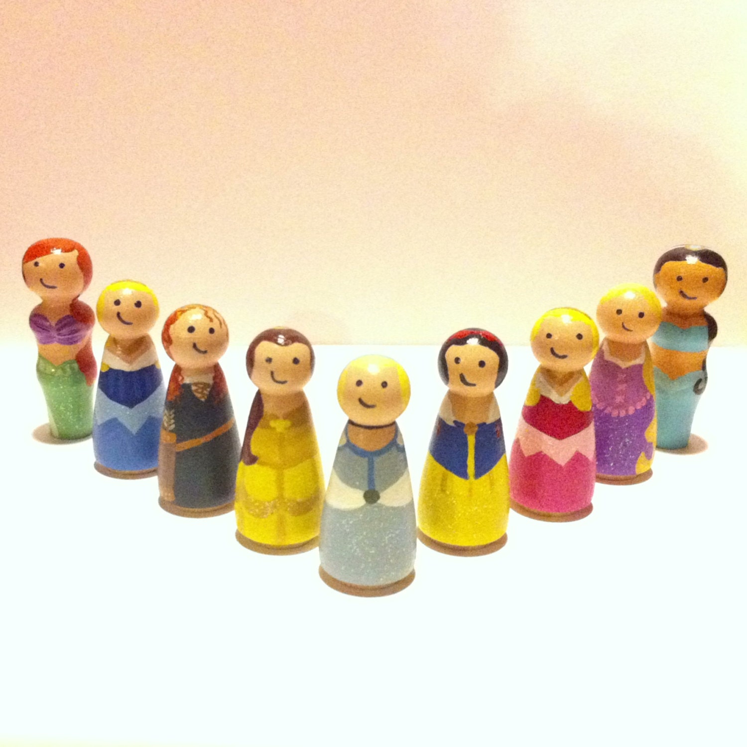 5 Custom Wooden Peg Princesses- You choose - (Free Shipping)