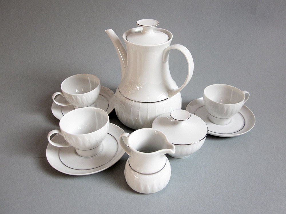 Vintage porcelain breakfast set (teapot, creamer, sugar bowl, 3 x cups and saucers) by Thomas, Rosenthal Group