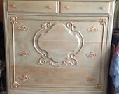 GORGEOUS VINTAGE DRESSER