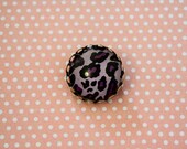 Purple leopard brooch-cameo