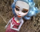 Monster High Repaint Ghoulia the 1st (: