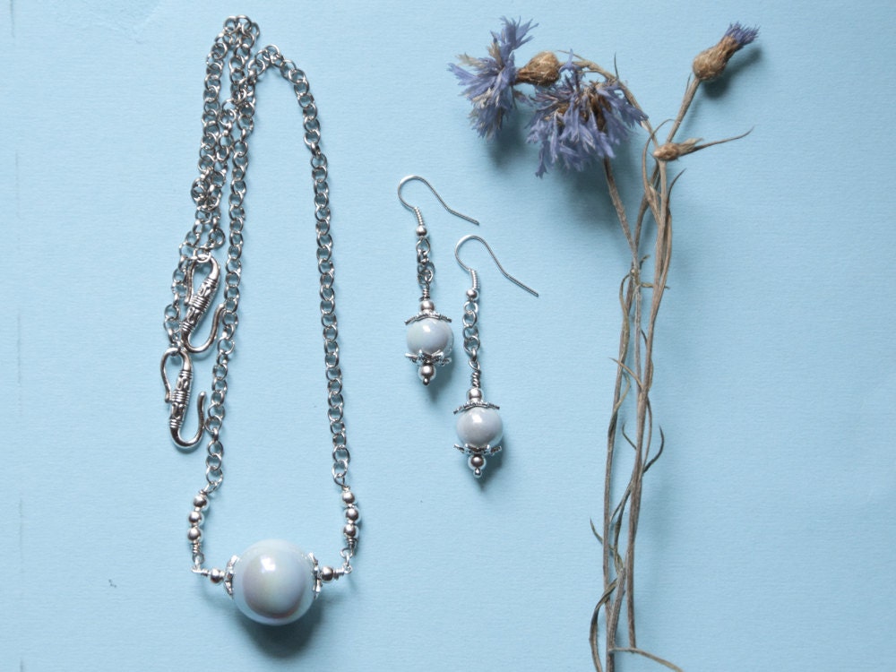 Jewelry set ceramic beads, necklace and earrings, light blue Pearlized ceramic beads, ethnic boho chic style, silver choker earrings
