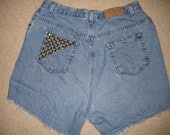 Vintage Studded High Waisted Light Wash Distressed Frayed Cut Off Denim Shorts Size 31" Waist