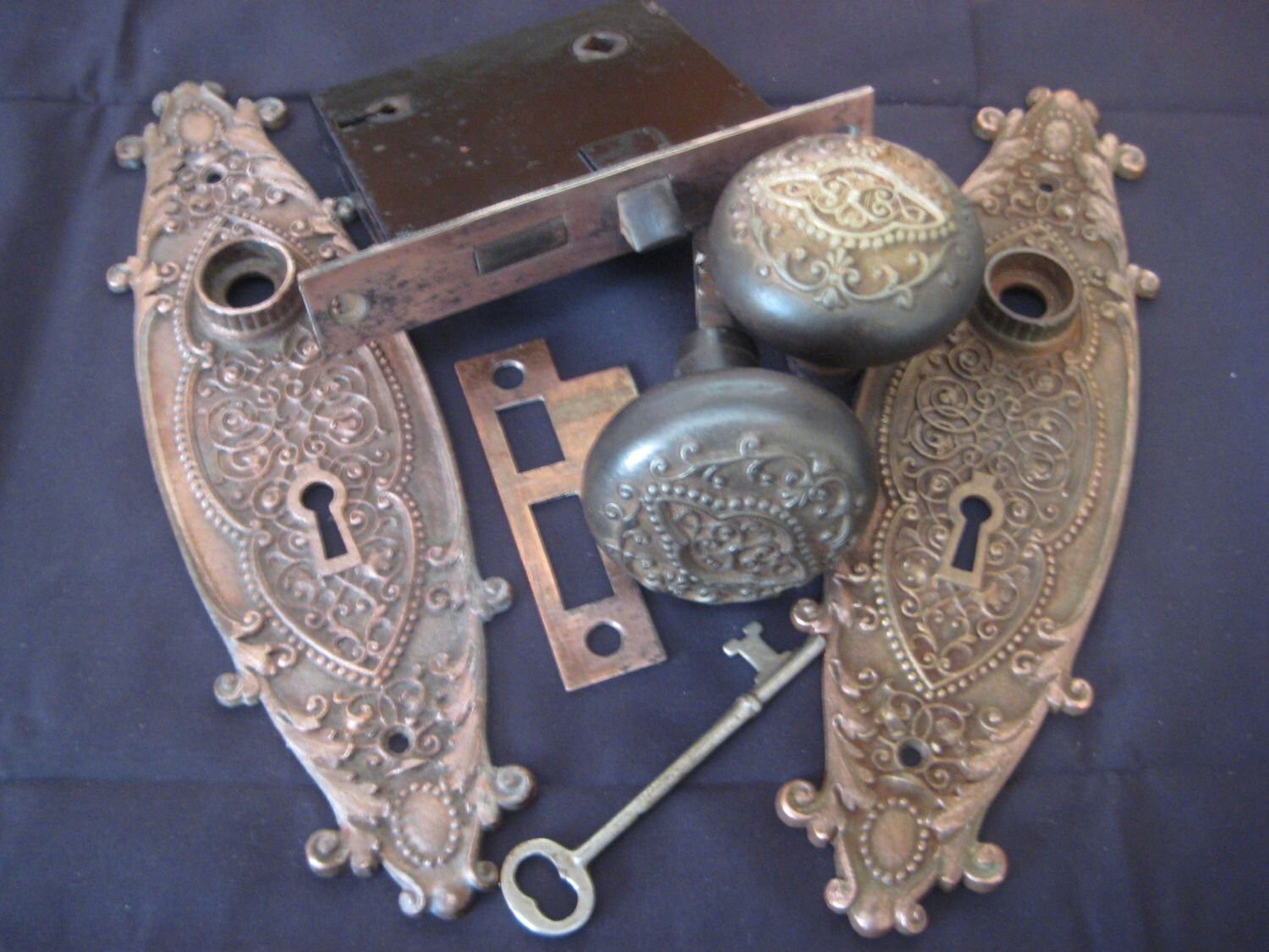 Rococo Style Door Knob Set From Sargent Hardware By Oldhousefound