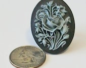Extra Large Oval Black Cameo with Gray Flower Bouquet Fashion Ring Adjustable Band