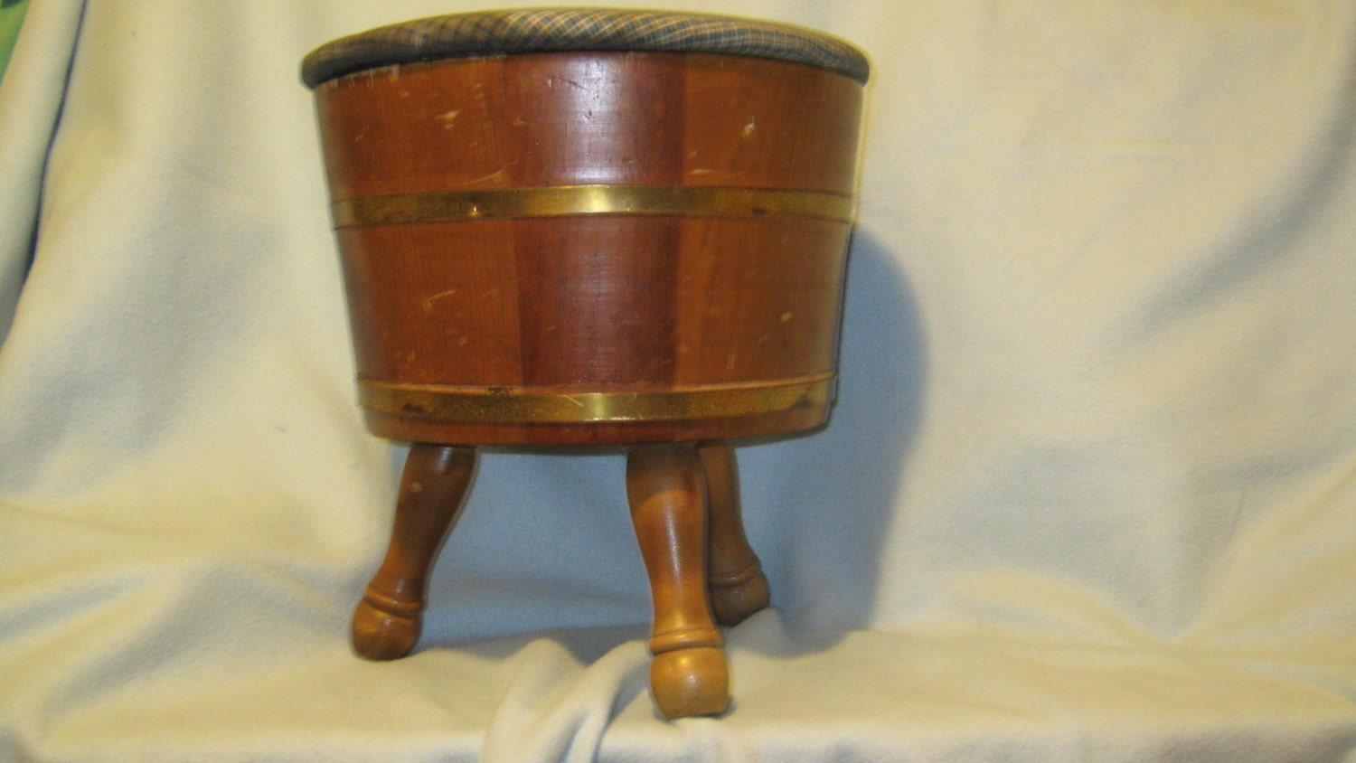 Vintage 1960s Antique Primitive Wood Storage Bucket with 3 Legs Sewing Caddy Basket