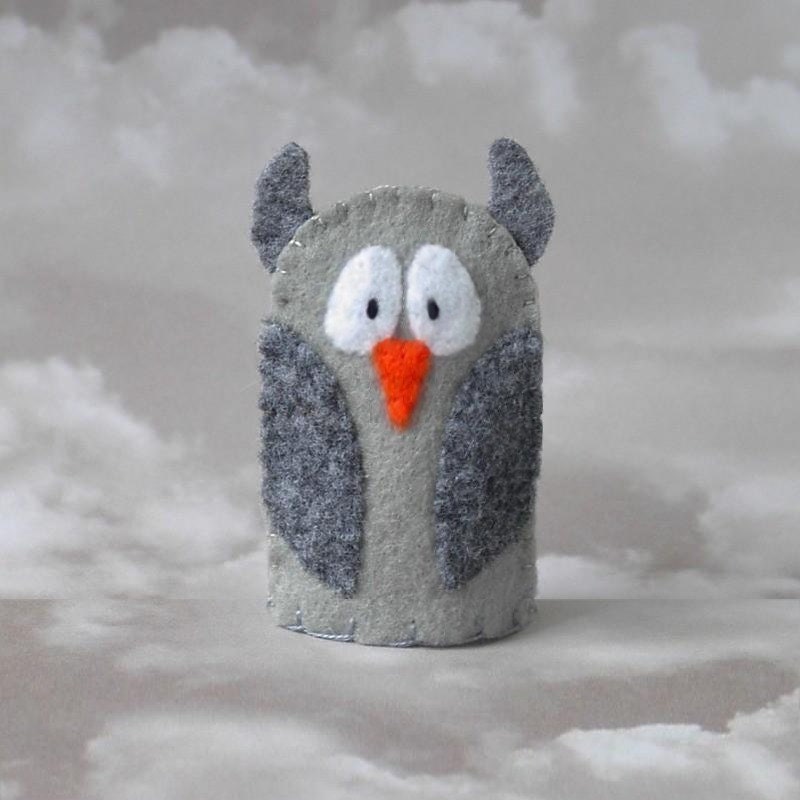 Grey Owl Finger Puppet