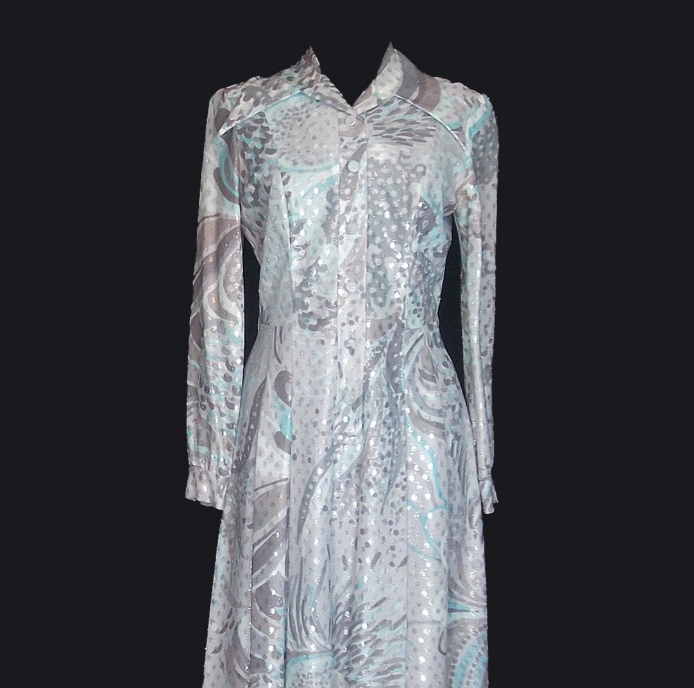 vintage hostess gown