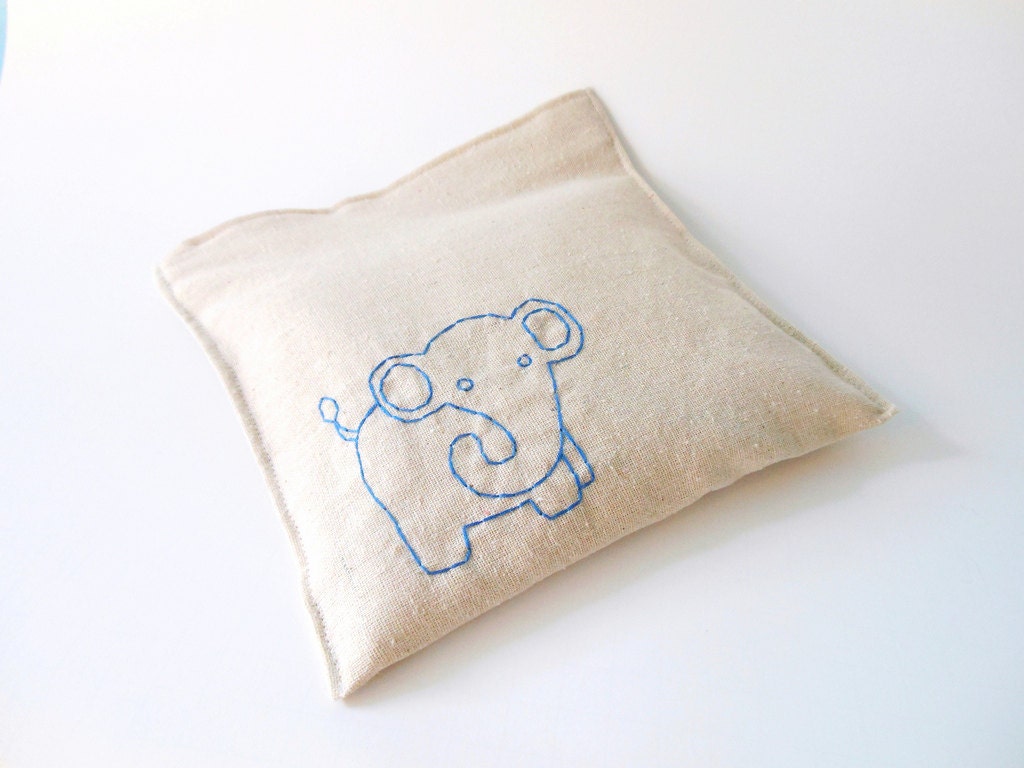 Reusable Snack Bag - Reusable Sandwich Bag - Hand Embroidered - Elephant - Eco and Kid Friendly