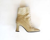 vintage GRANNY boots /  1990s side zipper LEATHER ankle boots