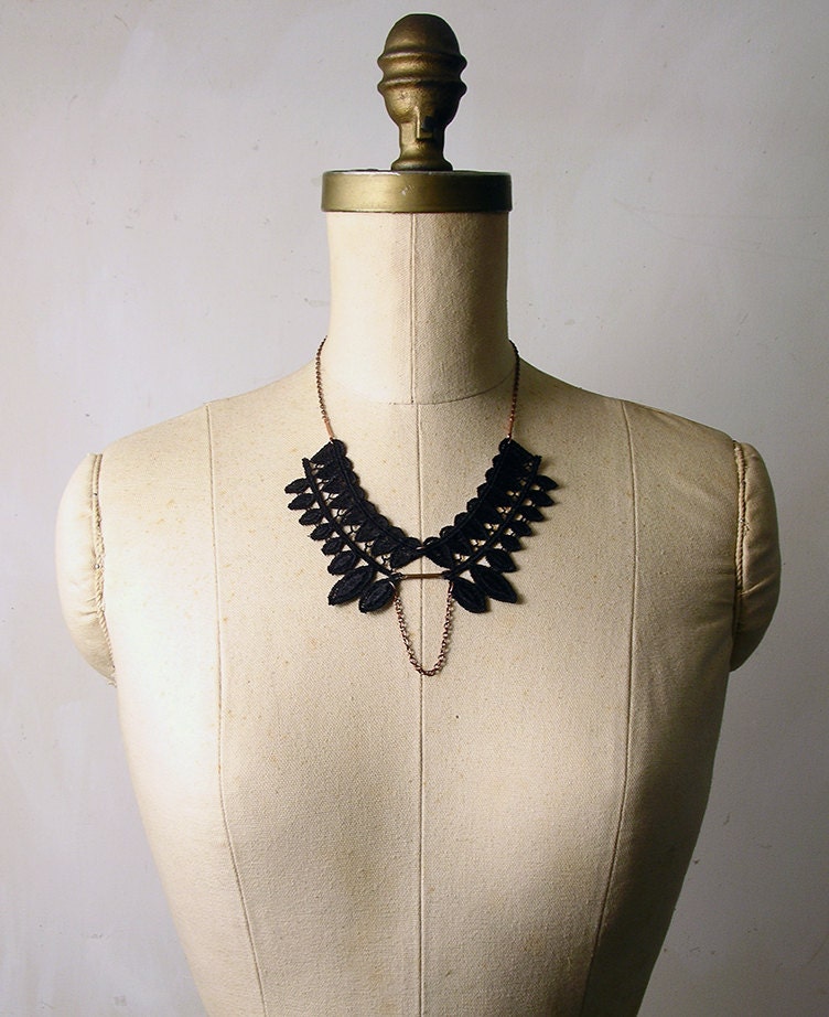 lace necklace- HENRIETTE - black collar necklace - modern- spiky - tribal